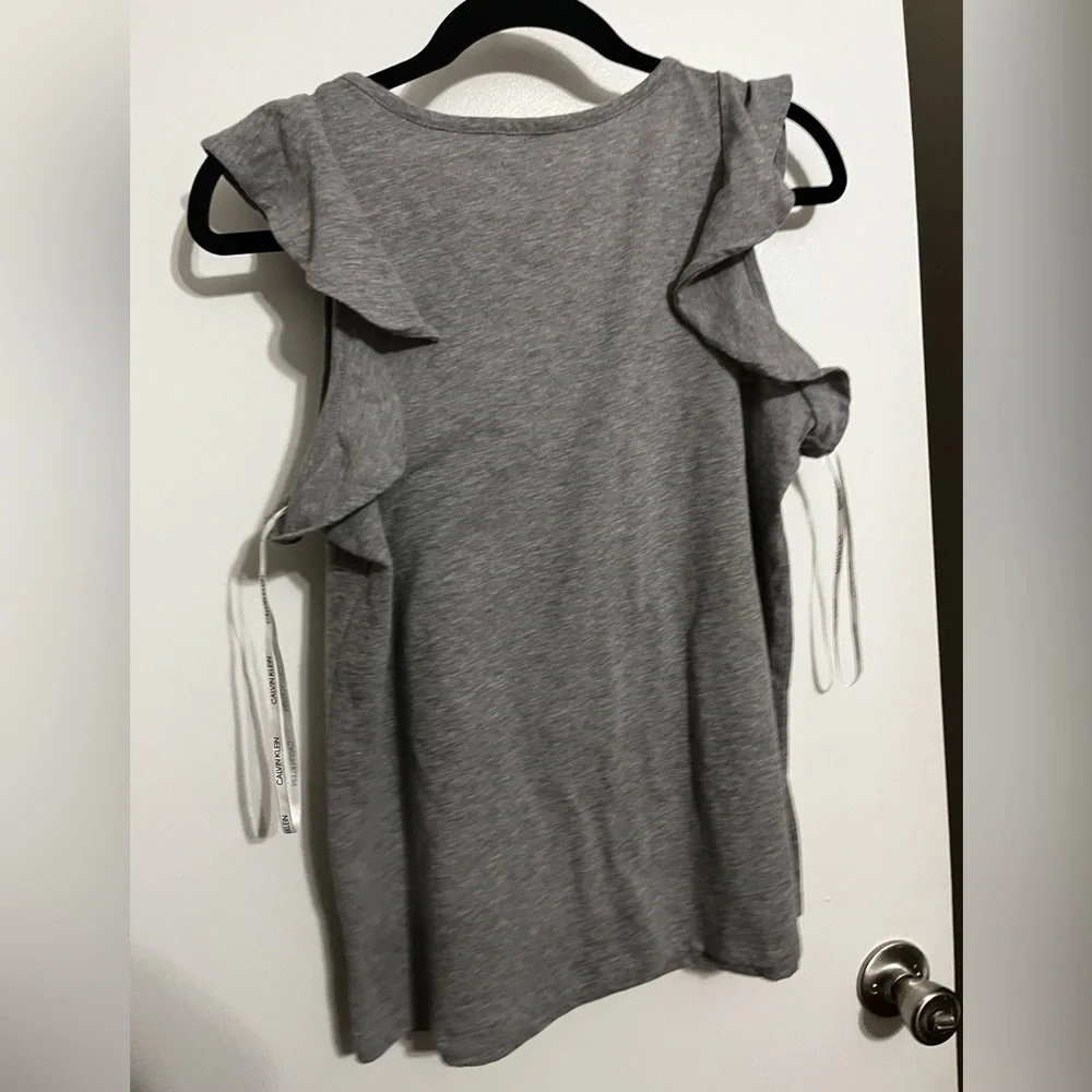 Size M, Calvin Klein cotton sleeveless shirt - Picture 8 of 17